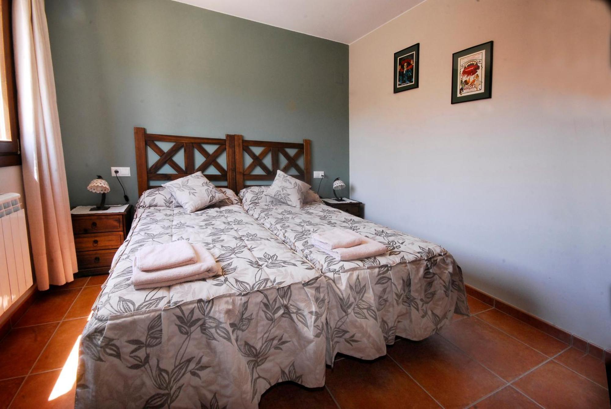 Apartamentos de turismo rural Las Eras Castelserás Habitación foto